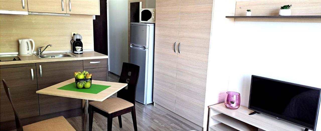 Patrick'S Apartments - Sorrento Sole Mare, Sveti Vlas Εξωτερικό φωτογραφία