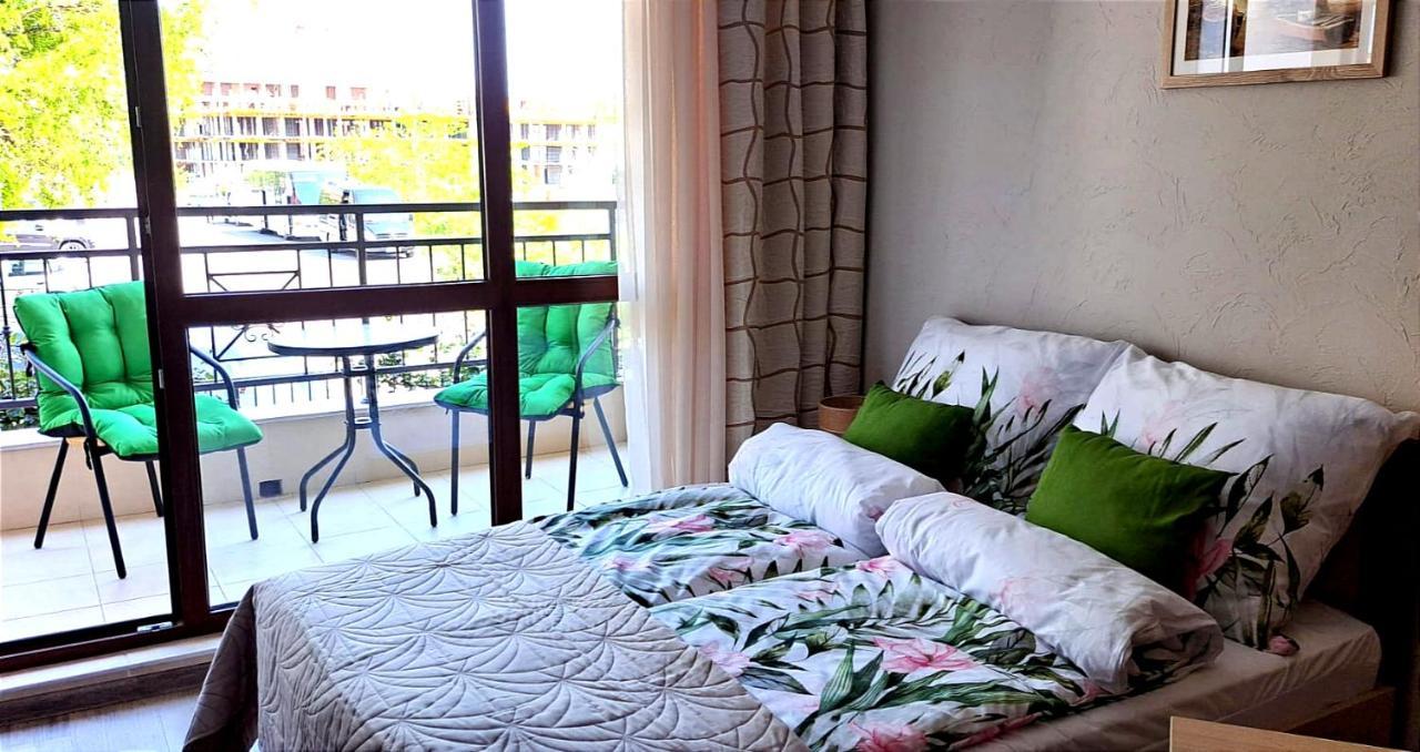 Patrick'S Apartments - Sorrento Sole Mare, Sveti Vlas Εξωτερικό φωτογραφία