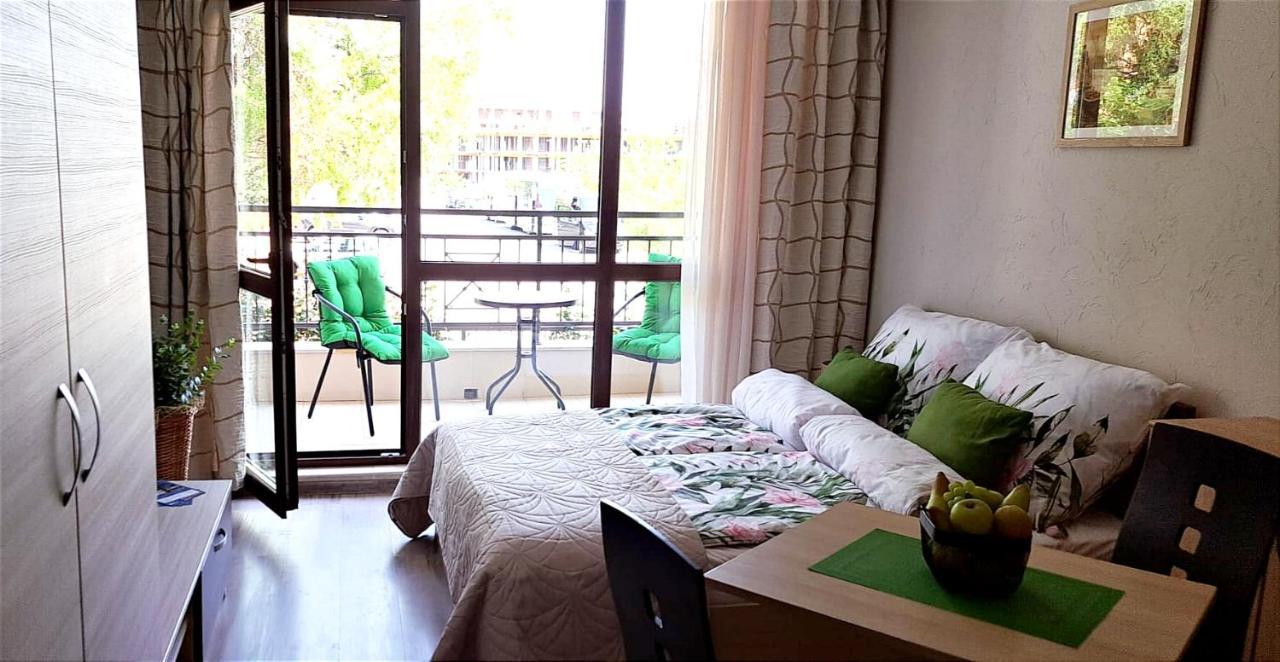 Patrick'S Apartments - Sorrento Sole Mare, Sveti Vlas Εξωτερικό φωτογραφία